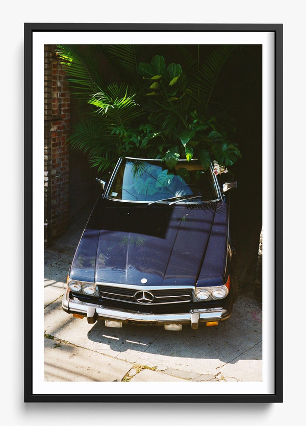 No Peeking in a Black frame