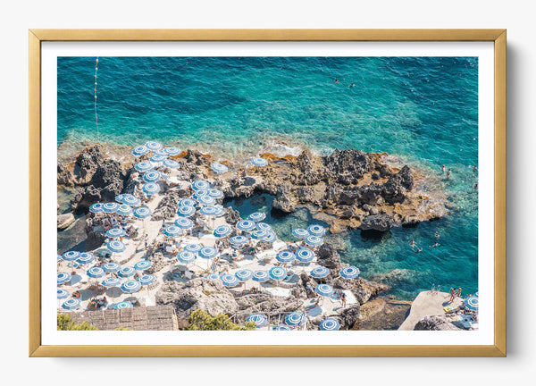 La Fontelina II in a Gold frame