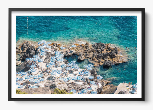 La Fontelina II in a Black frame